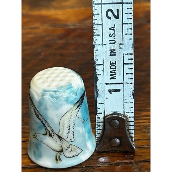 Porcelain Thimble With Seagull Design & Monterey CA Text - Picture 5 of 5
